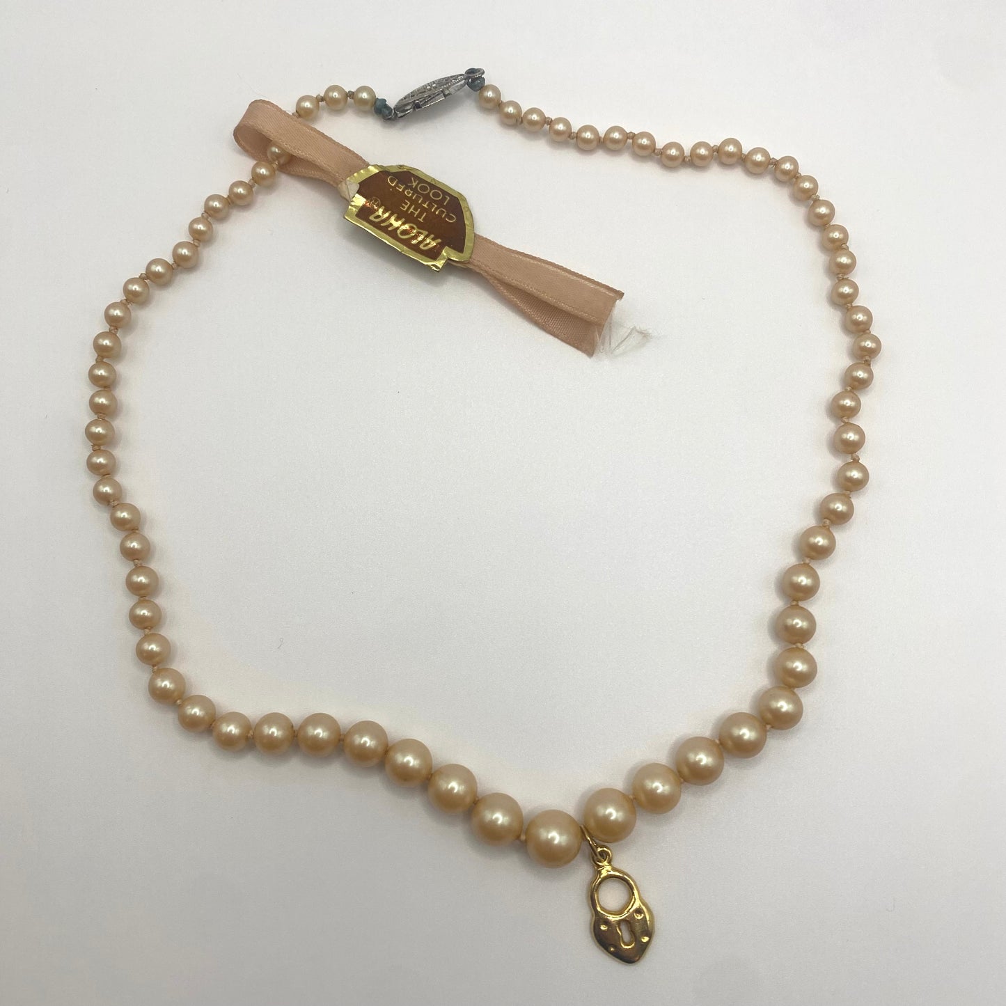 vintage cultured pearl necklace with lock